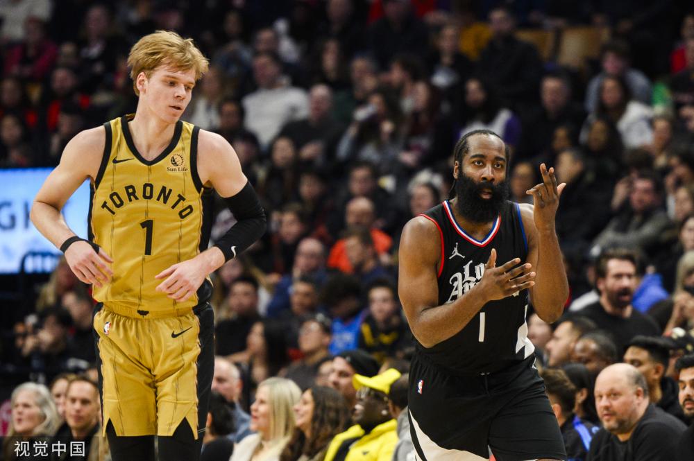 但他从边路 但他从边路