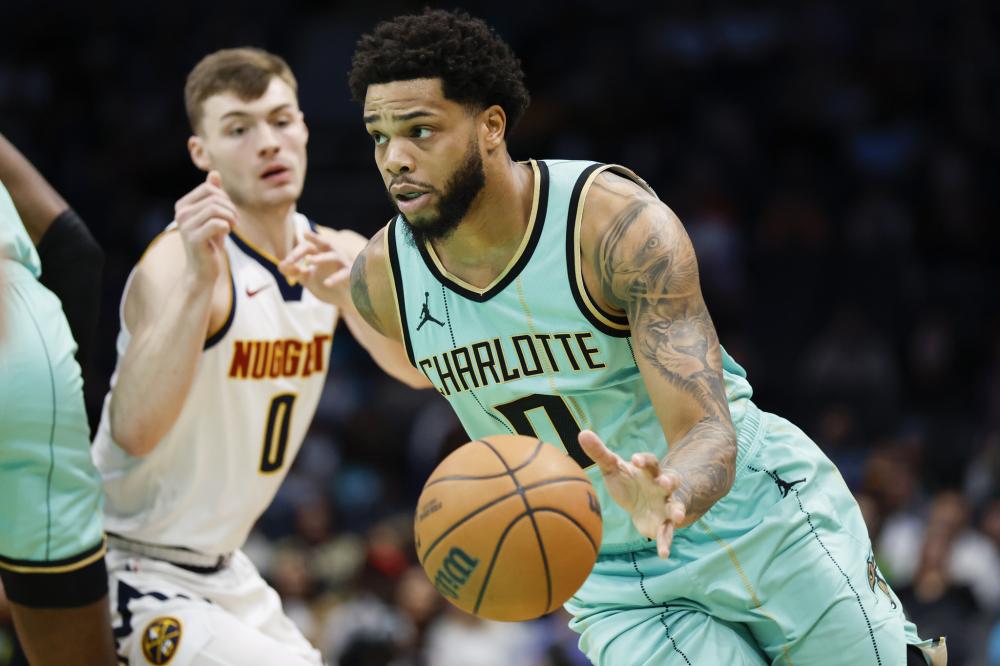 证明了她在 证明了她在